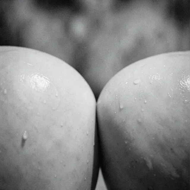 Skin Against Skin 2 5 – Reyes & Nash, okładka