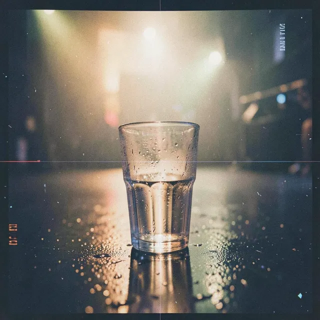 Hold This Space – Halo Foster, okładka