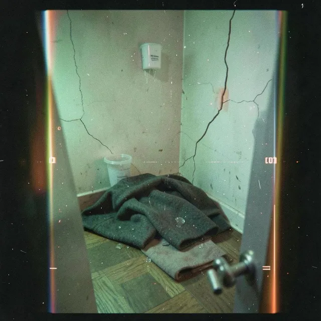 Sub hum rattling the door latch 2 – DJ Malvado, okładka