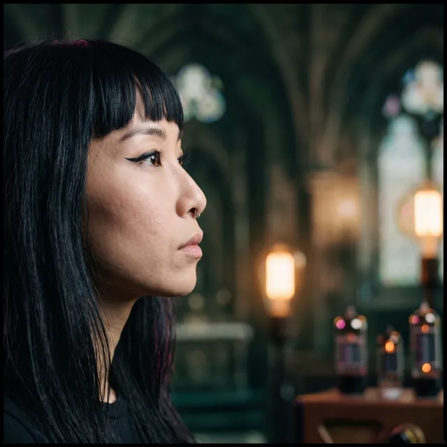 Voltage Chapel – Kess & Ravel, okładka