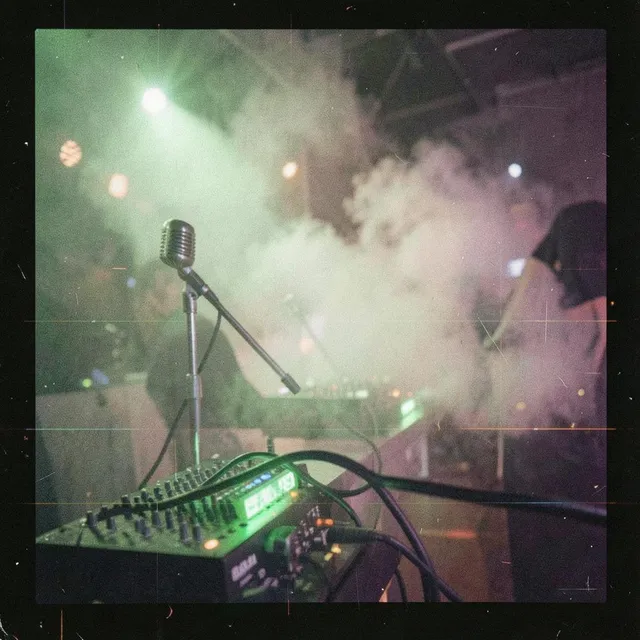 Dancing in the Feedback 2 – Coastline Riot, okładka