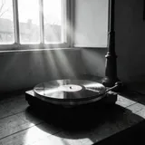 Sunrise on Your Shoulder by Marlow Heights — House Upbeat cover art on WeavyAudio