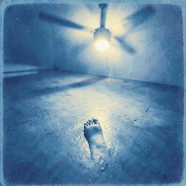 Stay up 3 – DJ Voss, okładka