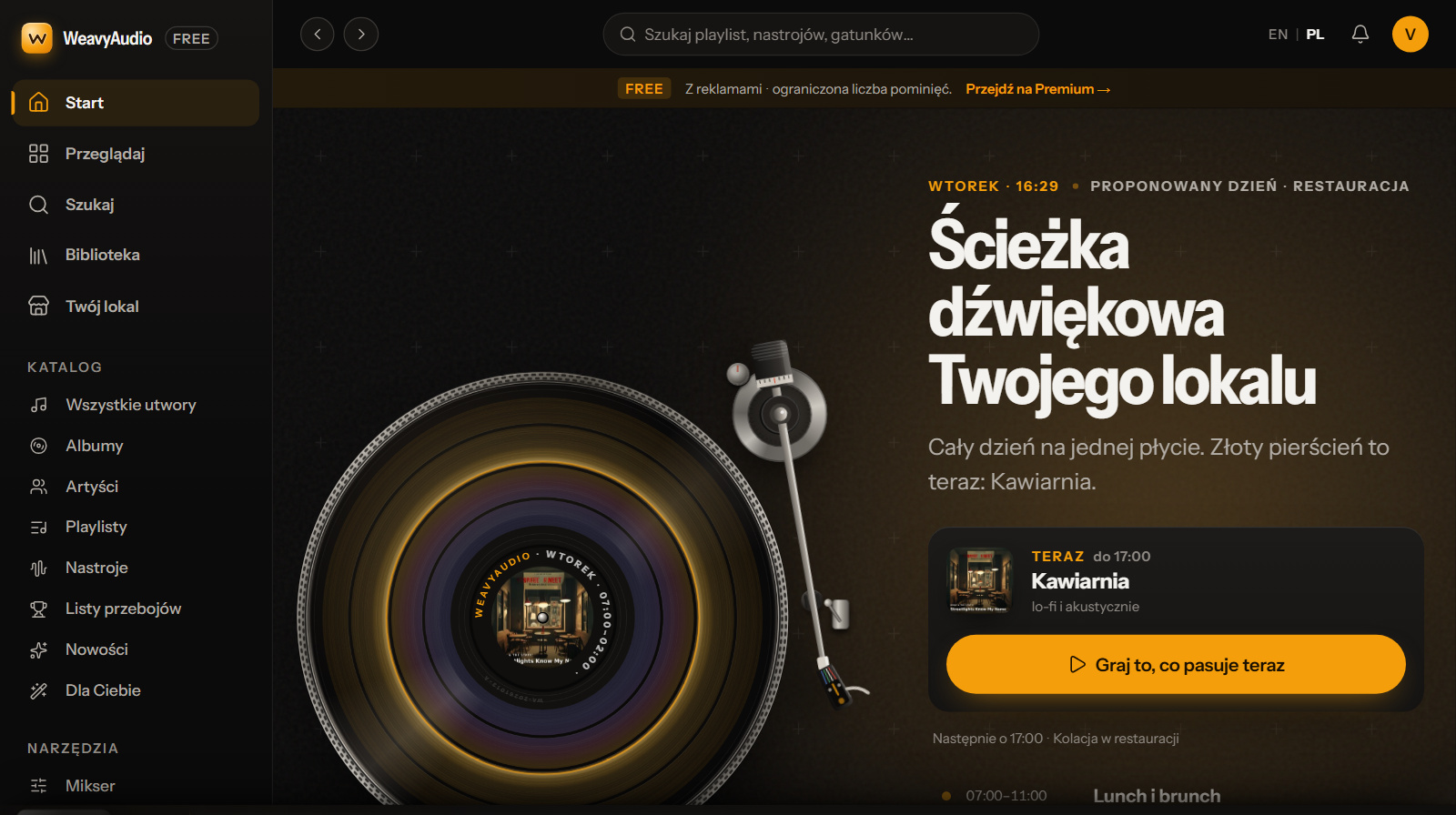 Nowy wygląd WeavyAudio: gramofon pokazujący dzień lokalu i przycisk grania tego, co pasuje teraz
