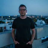 Neonowy Sen Fabryki (wersja 2) – Luka, okładka