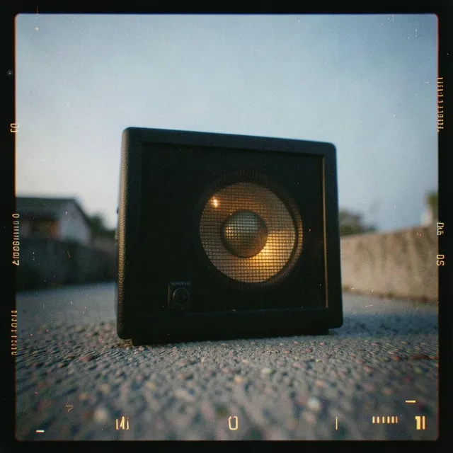 Sunrise Over the Speakers – Kwelo, okładka