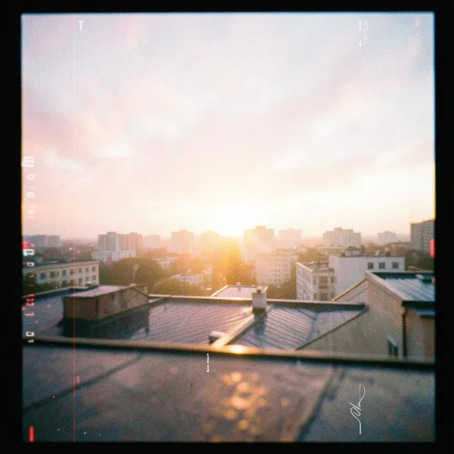 Sunrise finds us both the same 2 – Reyes & Vale, okładka