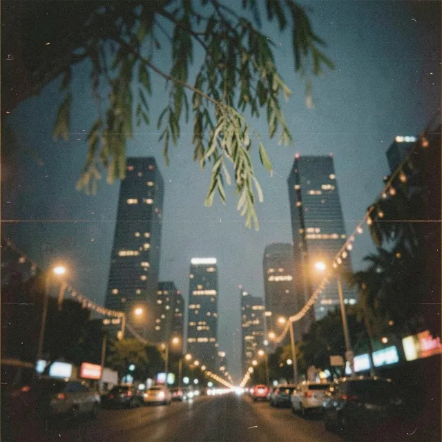 Ghostlight Serenade – Avenue & Willow, okładka