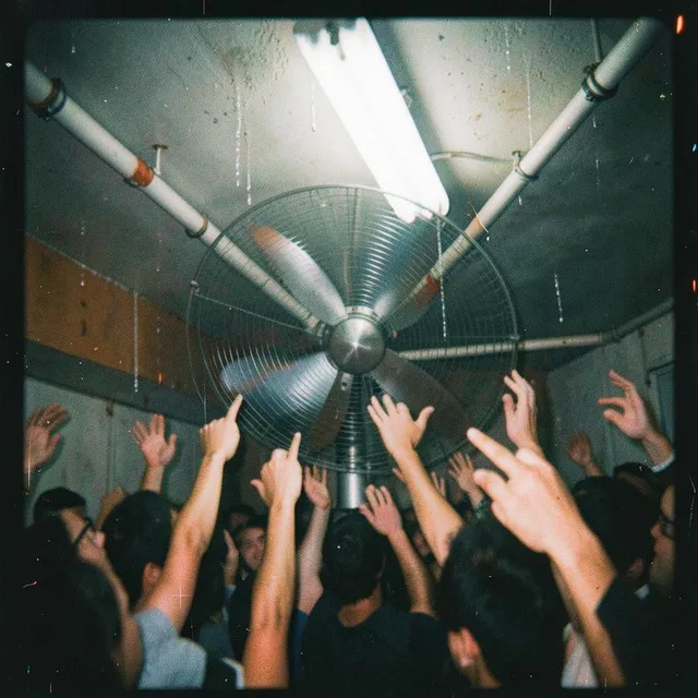 I bounce off the ceiling fan – Skip N Nod, okładka