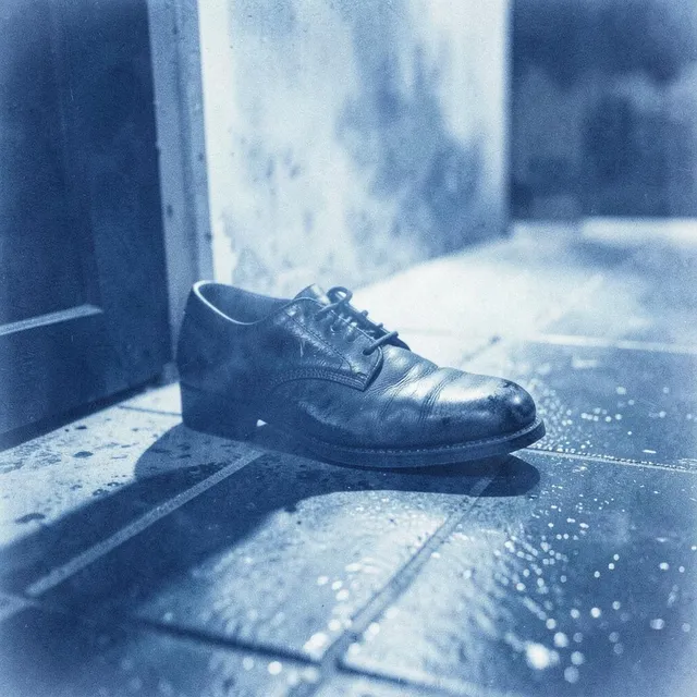 Two Step To The Door 2 – Kerbline & Rae, okładka
